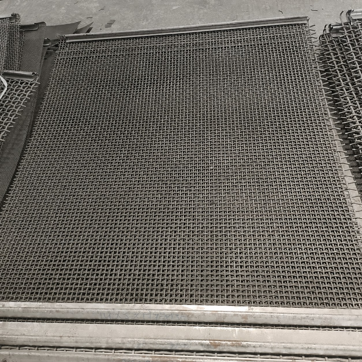 Kanchi Wire Mesh | Crusher Screen Mesh & Conveyor Rollers